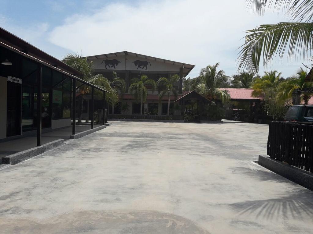 Hs Farm Waterpark Villa Muar 外观 照片